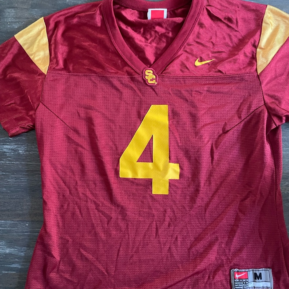 USC #4 women's style jersey! ••Tiny mark on back of jersey (see last pic)